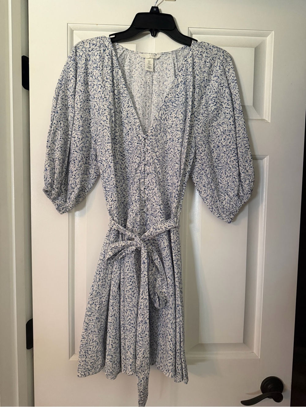 H&M Light Blue Floral V-Neck Tie-Waist Mini Dress